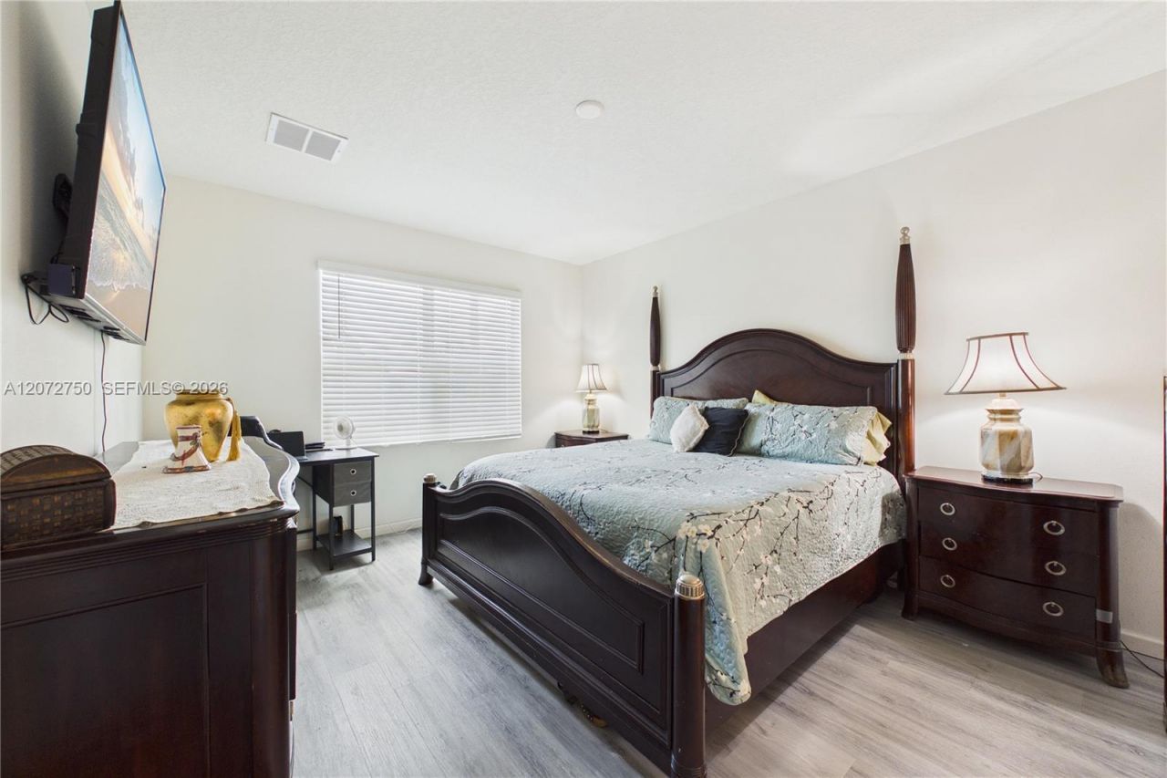 301 SE Volkerts Ter , Port Saint Lucie, FL 34983 Photo