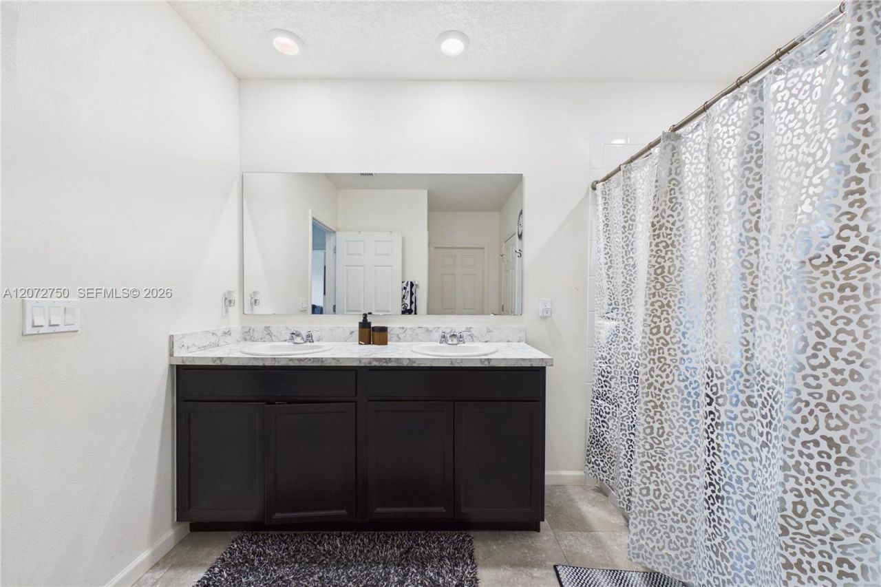 301 SE Volkerts Ter , Port Saint Lucie, FL 34983 Photo