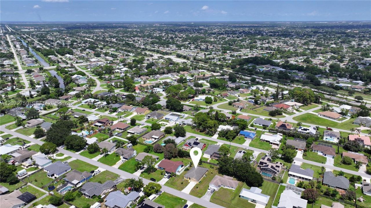 301 SE Volkerts Ter , Port Saint Lucie, FL 34983 Photo