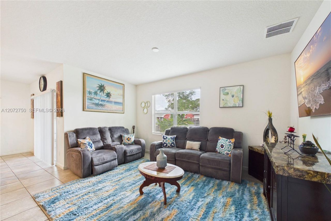 301 SE Volkerts Ter , Port Saint Lucie, FL 34983 Photo