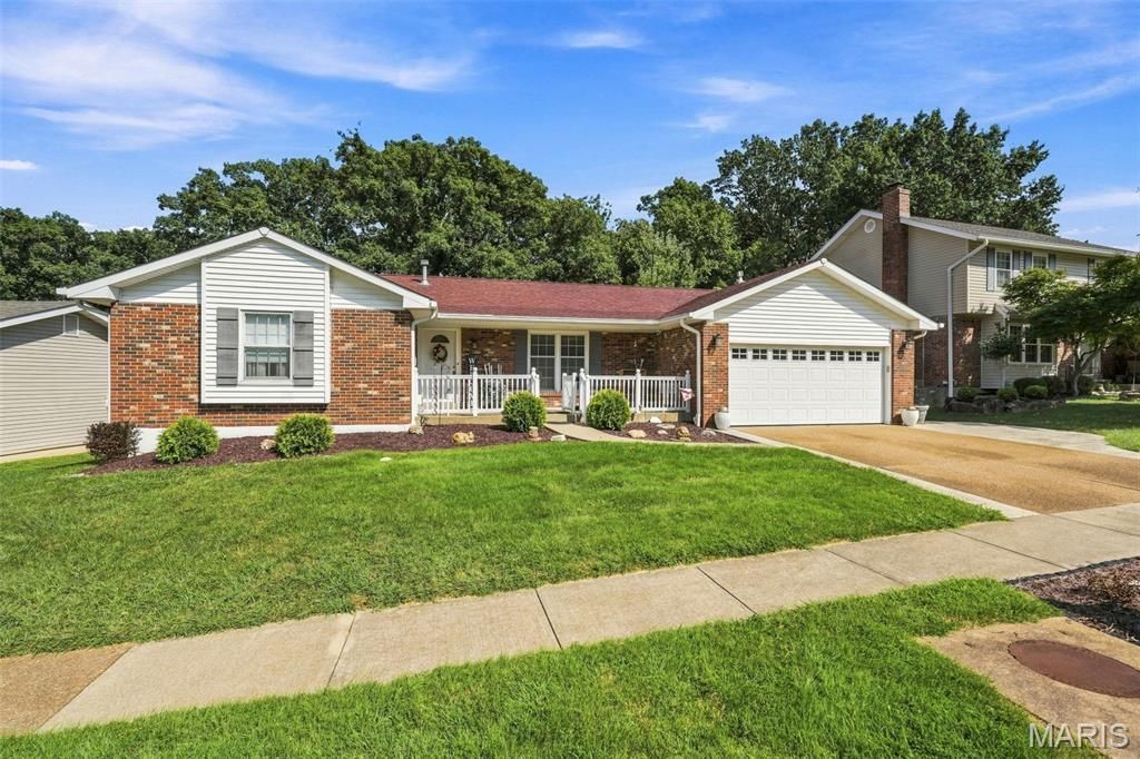 5844 Pierwood Drive, Unincorporated, MO 63129 Main Photo