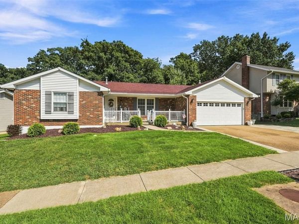 5844 Pierwood Drive, Unincorporated, MO 63129