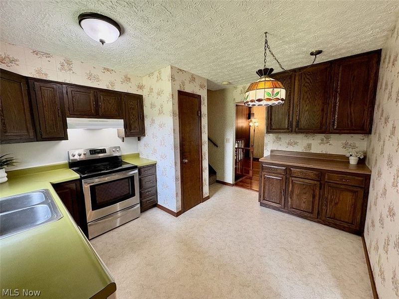 16481 Hart Road, Montville, OH 44064 Photo 12