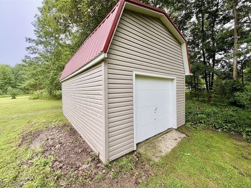 16481 Hart Road, Montville, OH 44064 Photo 33