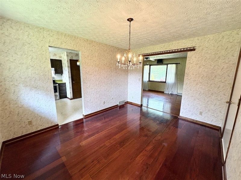 16481 Hart Road, Montville, OH 44064 Photo 8