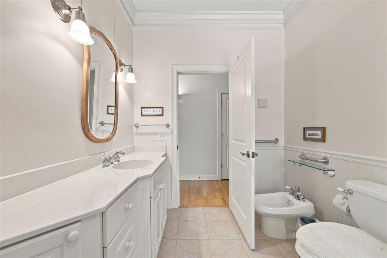 8618 Pope Landing Road Photo 23