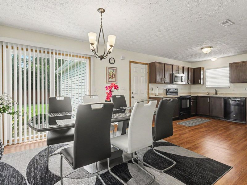 1889 Daisyfield Drive, Unit 211, Columbus, OH 43219 Photo 11