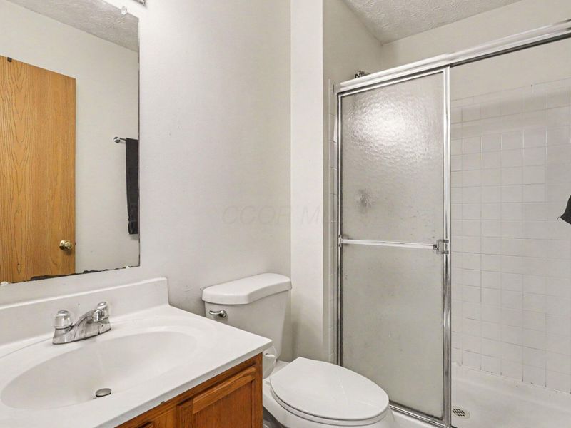 1889 Daisyfield Drive, Unit 211, Columbus, OH 43219 Photo 17