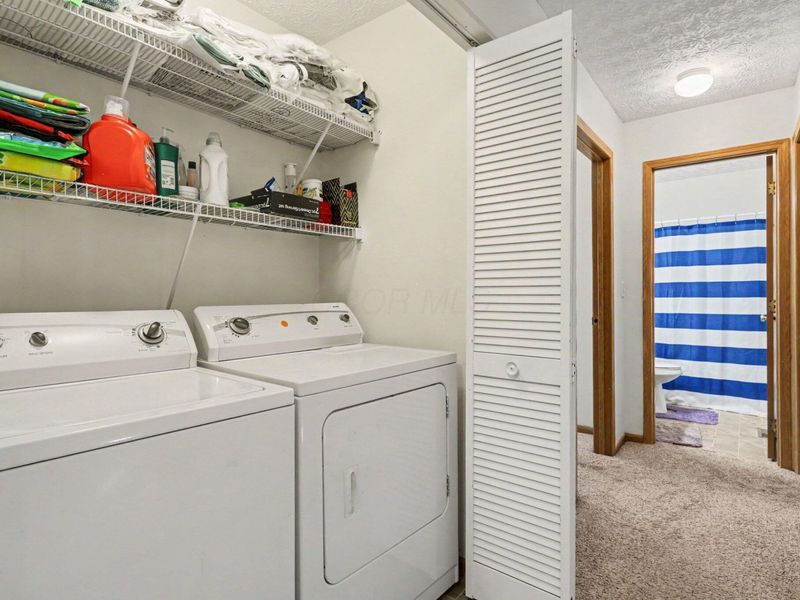 1889 Daisyfield Drive, Unit 211, Columbus, OH 43219 Photo 24