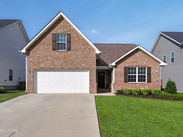 4852 Stoneyhurst Lane, Knoxville, TN 37918