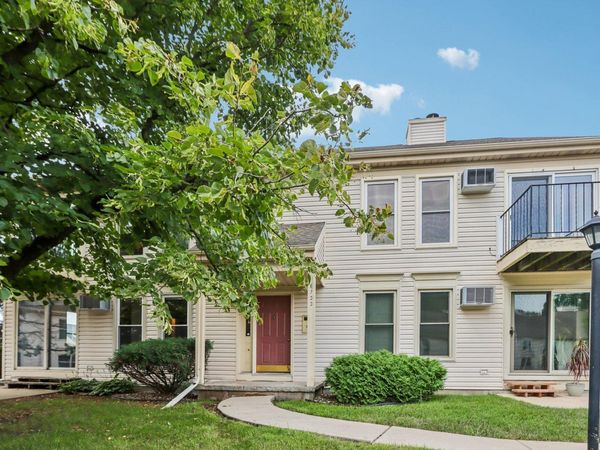 6733 Park Edge Drive, Unit A, Madison, WI 53719