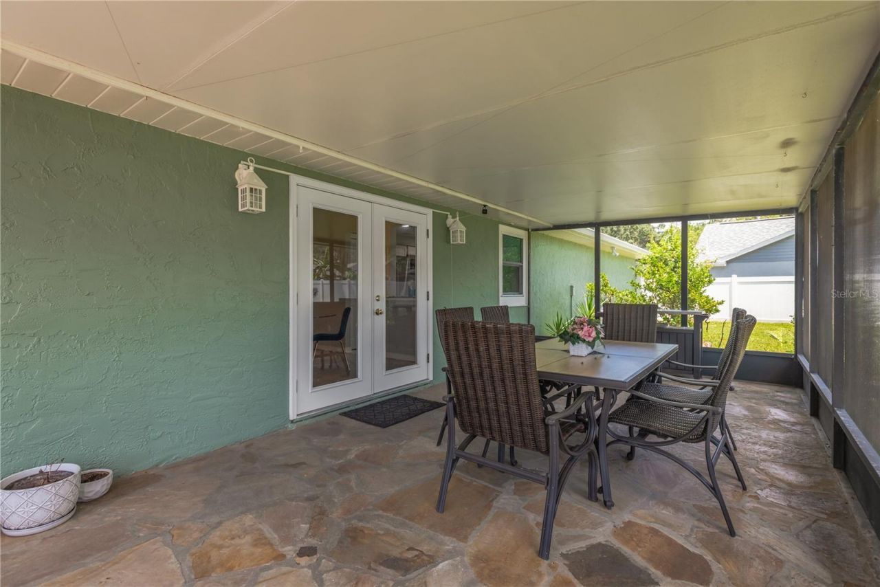 819 Jacaranda Drive, Oldsmar, FL 34677 Photo