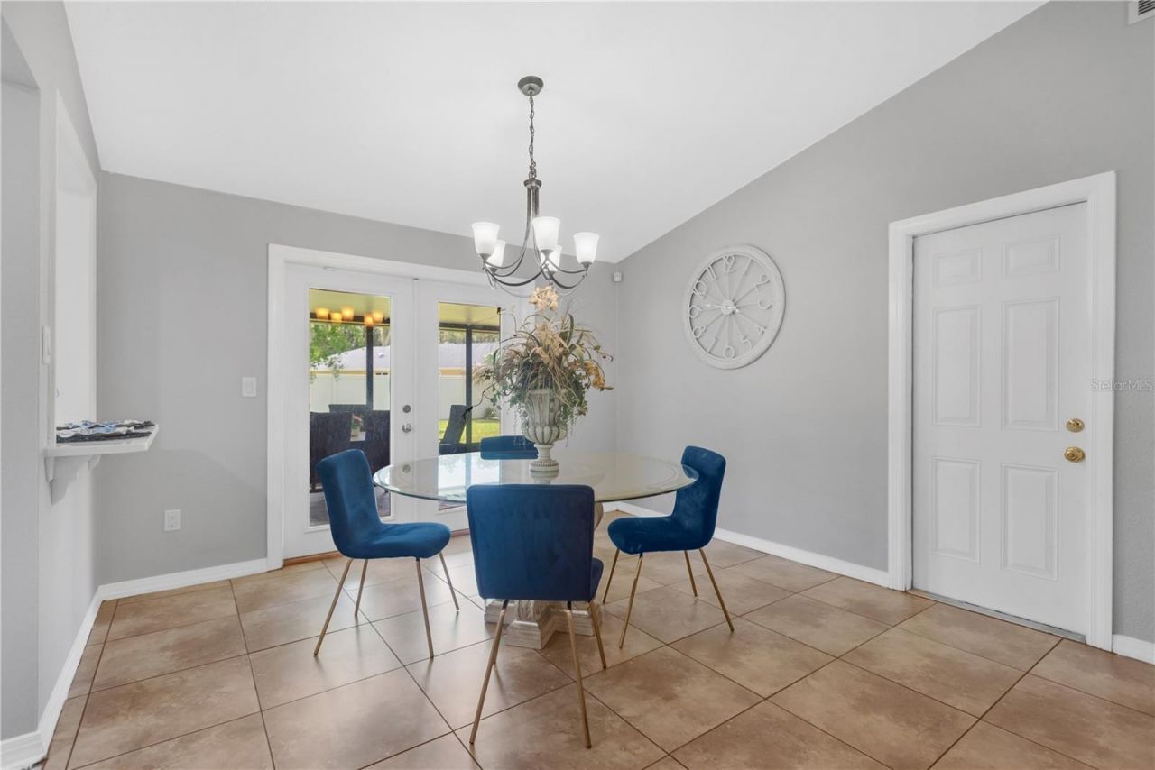 819 Jacaranda Drive, Oldsmar, FL 34677 Photo