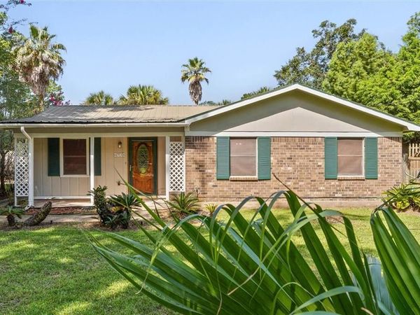 6738 Bay Road , Mobile, AL 36605