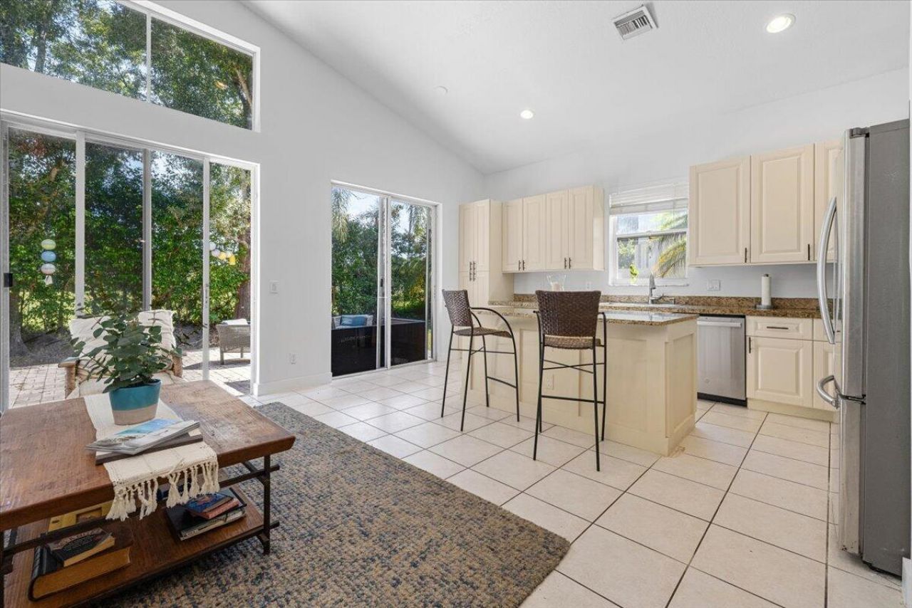 4841 N Classical Boulevard, Delray Beach, FL 33445 Photo
