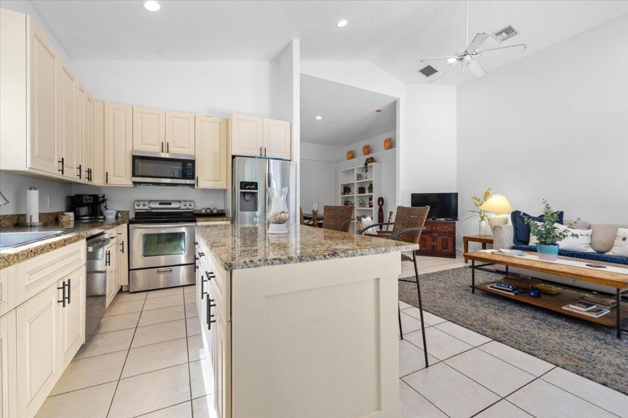 4841 N Classical Boulevard, Delray Beach, FL 33445 Photo