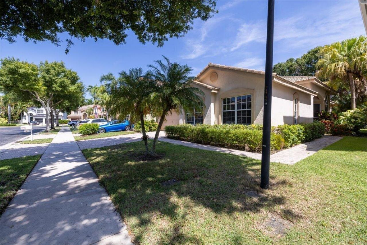4841 N Classical Boulevard, Delray Beach, FL 33445 Photo