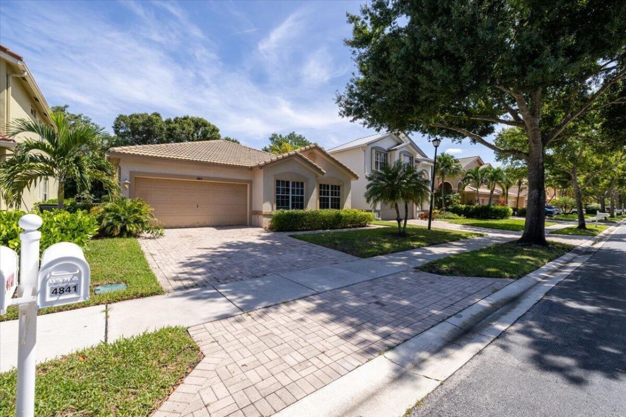 4841 N Classical Boulevard, Delray Beach, FL 33445 Photo