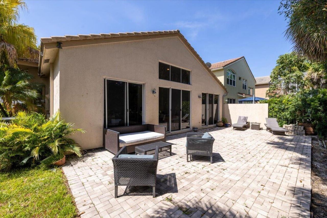 4841 N Classical Boulevard, Delray Beach, FL 33445 Photo