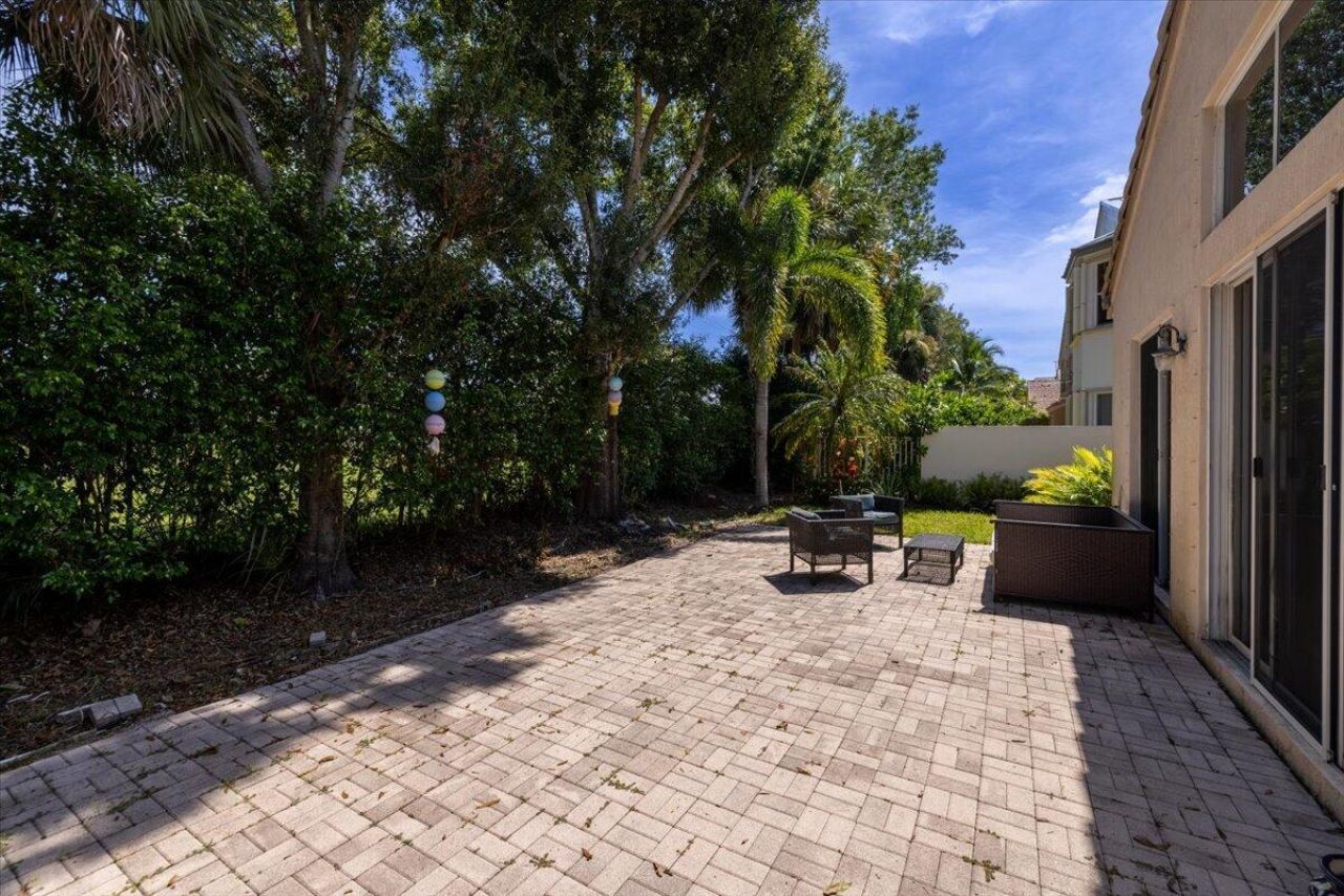 4841 N Classical Boulevard, Delray Beach, FL 33445 Photo