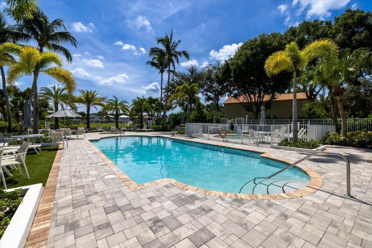 4841 N Classical Boulevard, Delray Beach, FL 33445 Photo