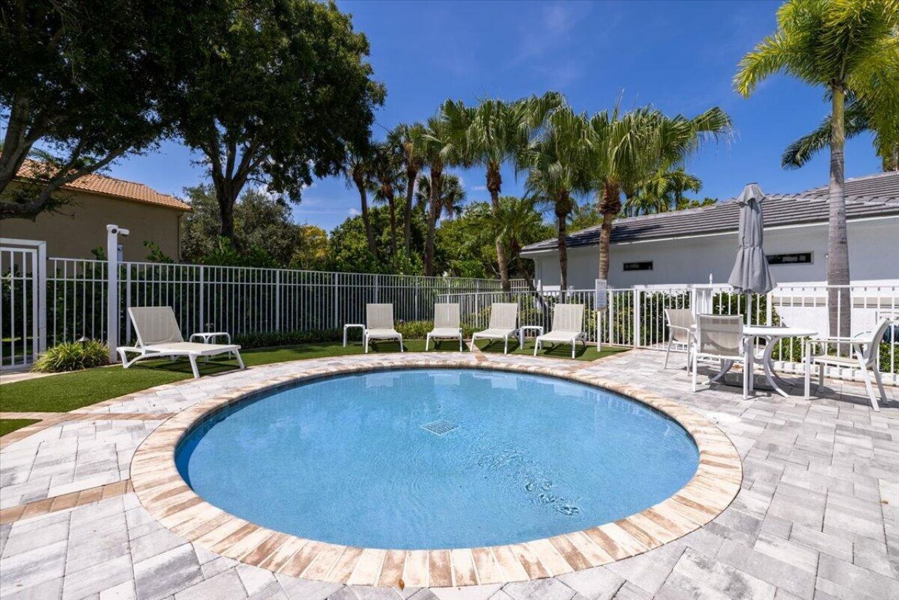 4841 N Classical Boulevard, Delray Beach, FL 33445 Photo