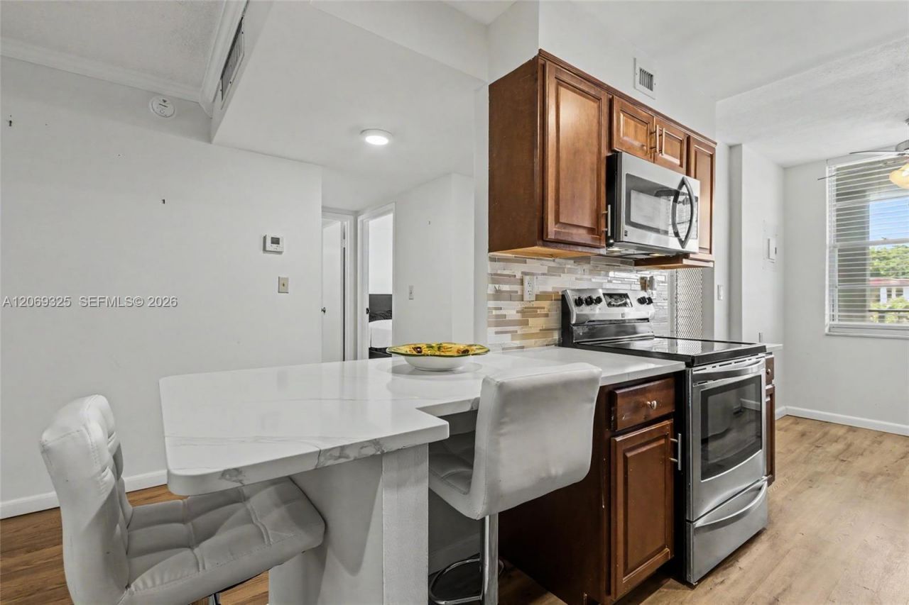 2998 NW 48th Ter , Unit 432, Lauderdale Lakes, FL 33313 Photo