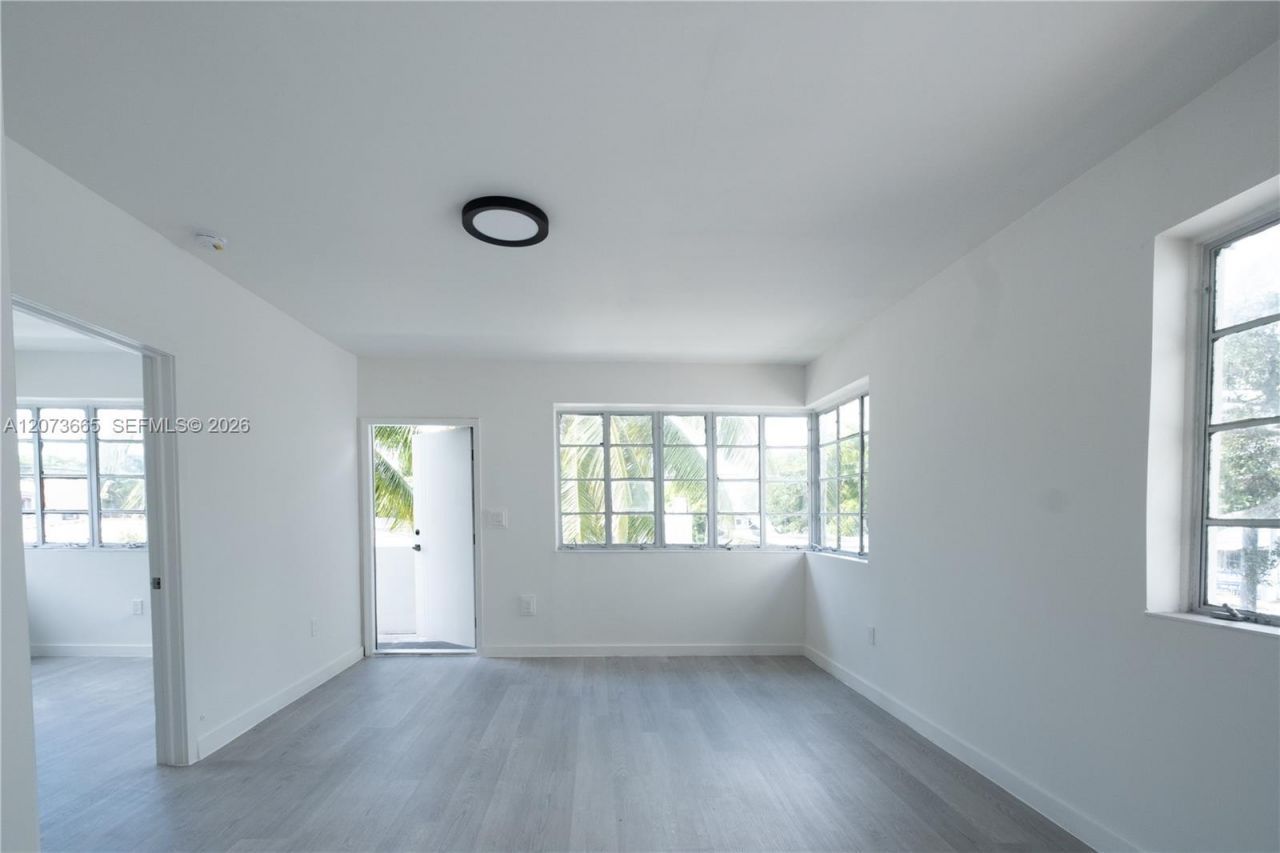 423 NE 71st St , Unit 4, Miami, FL 33138 Photo