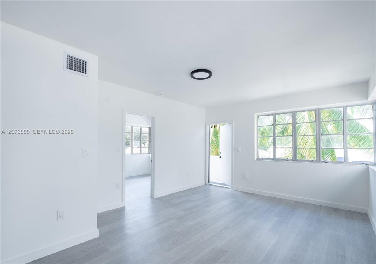 423 NE 71st St , Unit 4, Miami, FL 33138 Photo