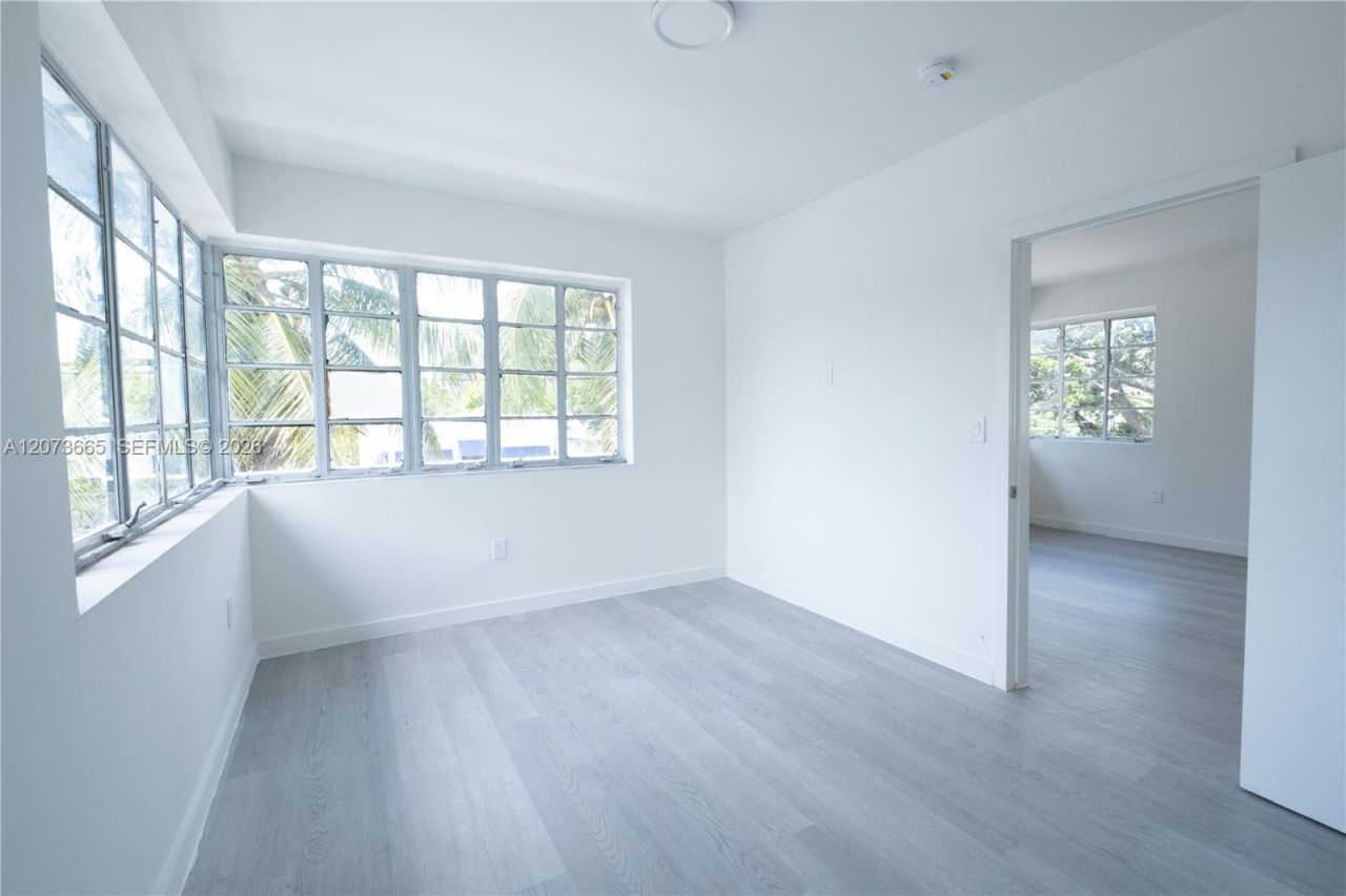 423 NE 71st St , Unit 4, Miami, FL 33138 Photo