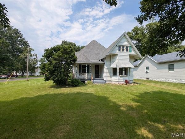 605 N Union Street , Staunton, IL 62088