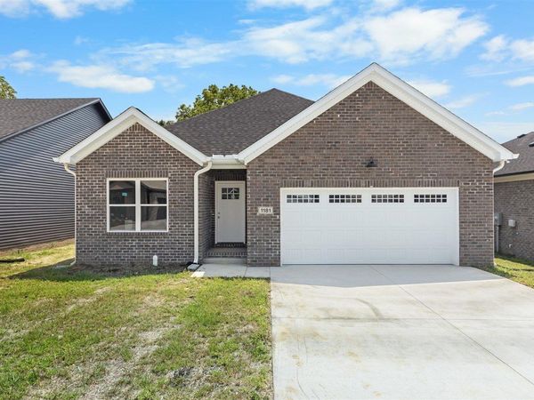 1181 Shallowford Street , Bowling Green, KY 42101