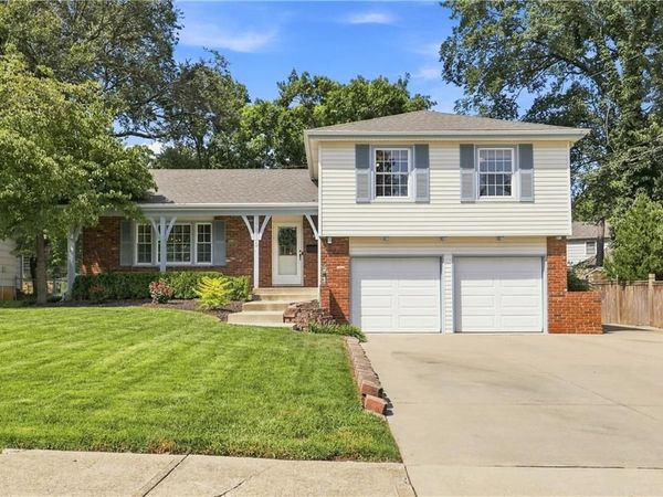 9110 W 89TH Terrace, Overland Park, KS 66212