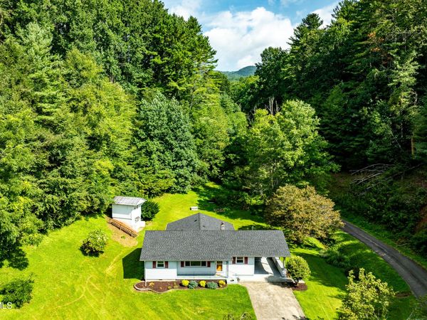 937 Robinson Hollow Lane, Mountain City, TN 37683