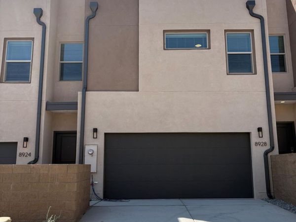 8928 Mountain Ash Avenue SW, Albuquerque, NM 87121