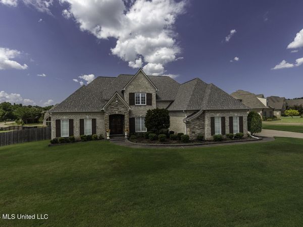 4155 Dawkins Farm Drive, Olive Branch, MS 38654