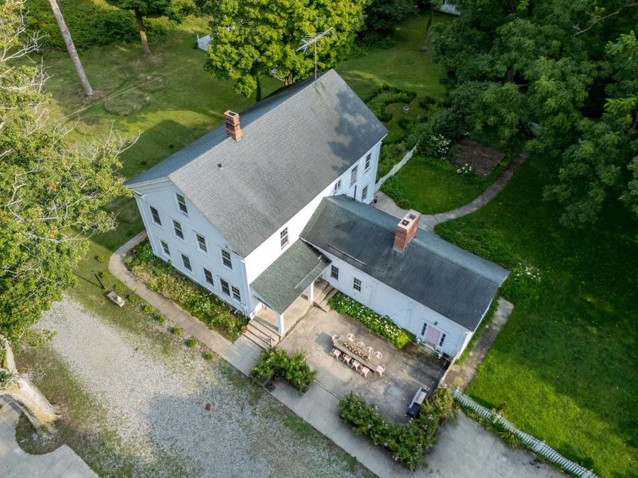 Property Image 100