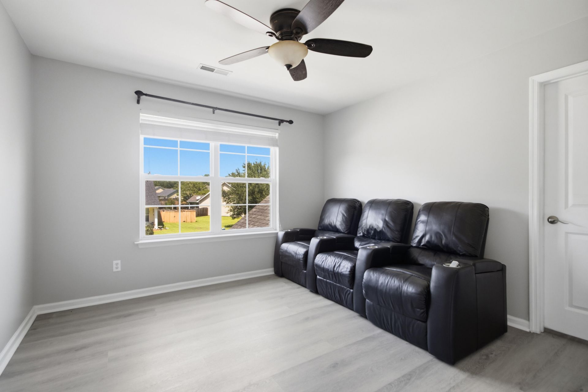 3064 Nantuckett Avenue Photo 44