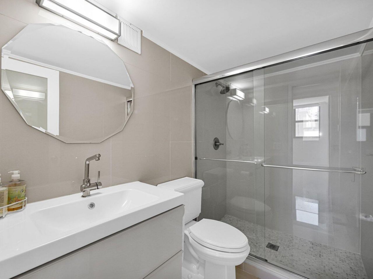 2049 S Ocean Drive, Unit 209, Hallandale Beach, FL 33009 Photo