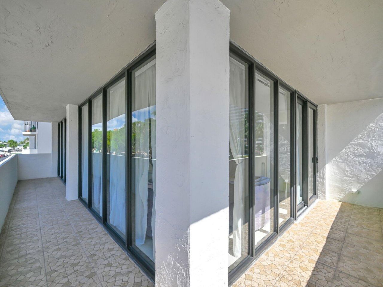 2049 S Ocean Drive, Unit 209, Hallandale Beach, FL 33009 Photo