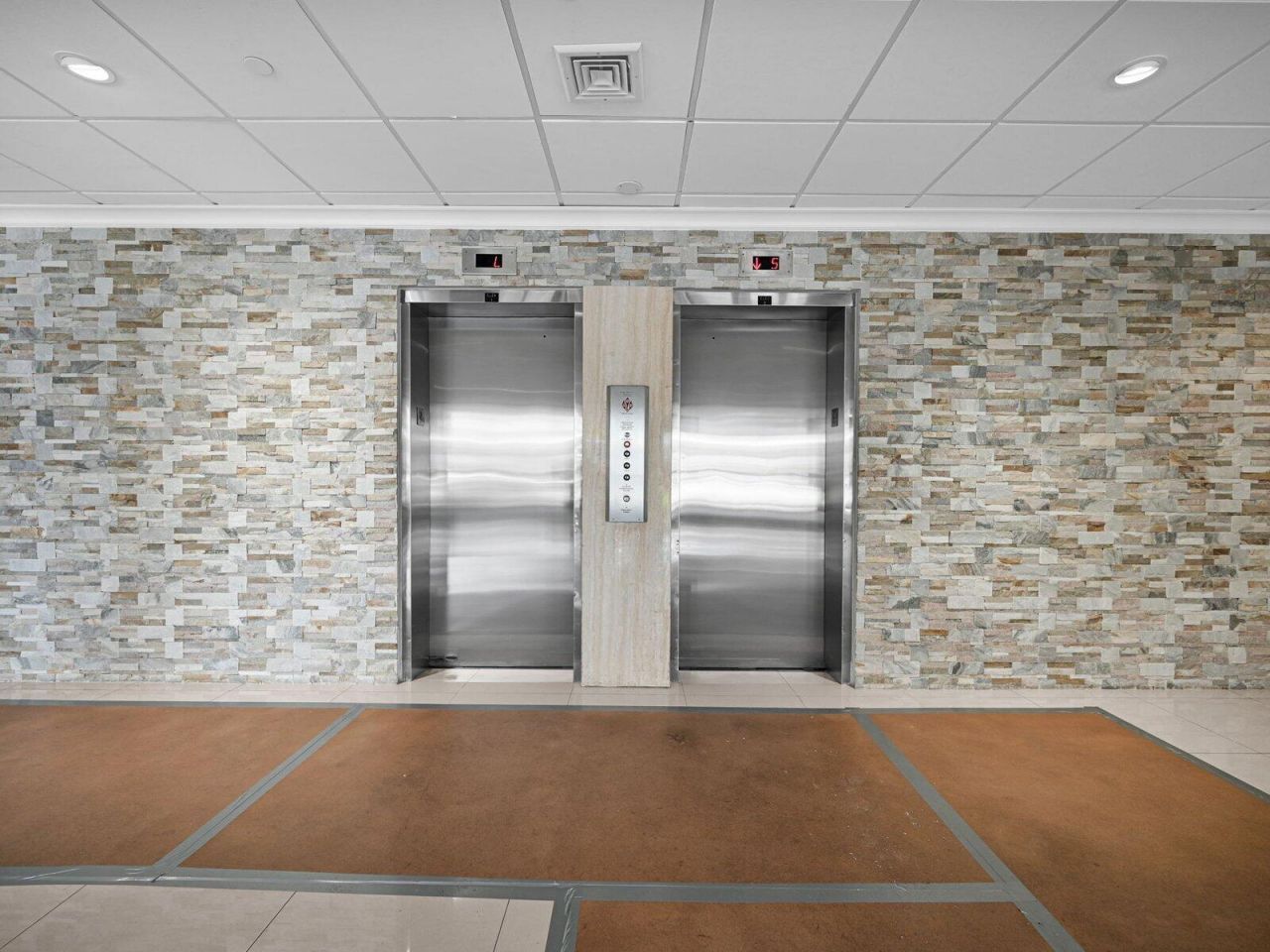 2049 S Ocean Drive, Unit 209, Hallandale Beach, FL 33009 Photo