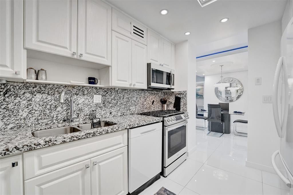 2030 S Ocean Drive, Unit 510, Hallandale Beach, FL 33009 Photo