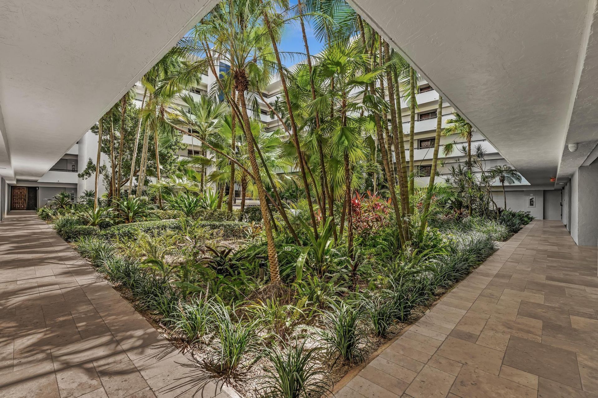 23200 Camino Del Mar, Unit Apt 106, Boca Raton, FL 33433 Photo