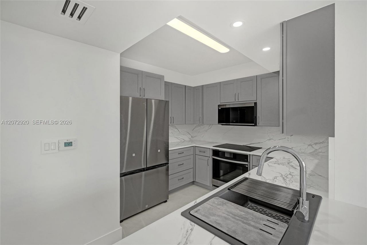 2775 NE 187th St , Unit 514, Aventura, FL 33180 Photo