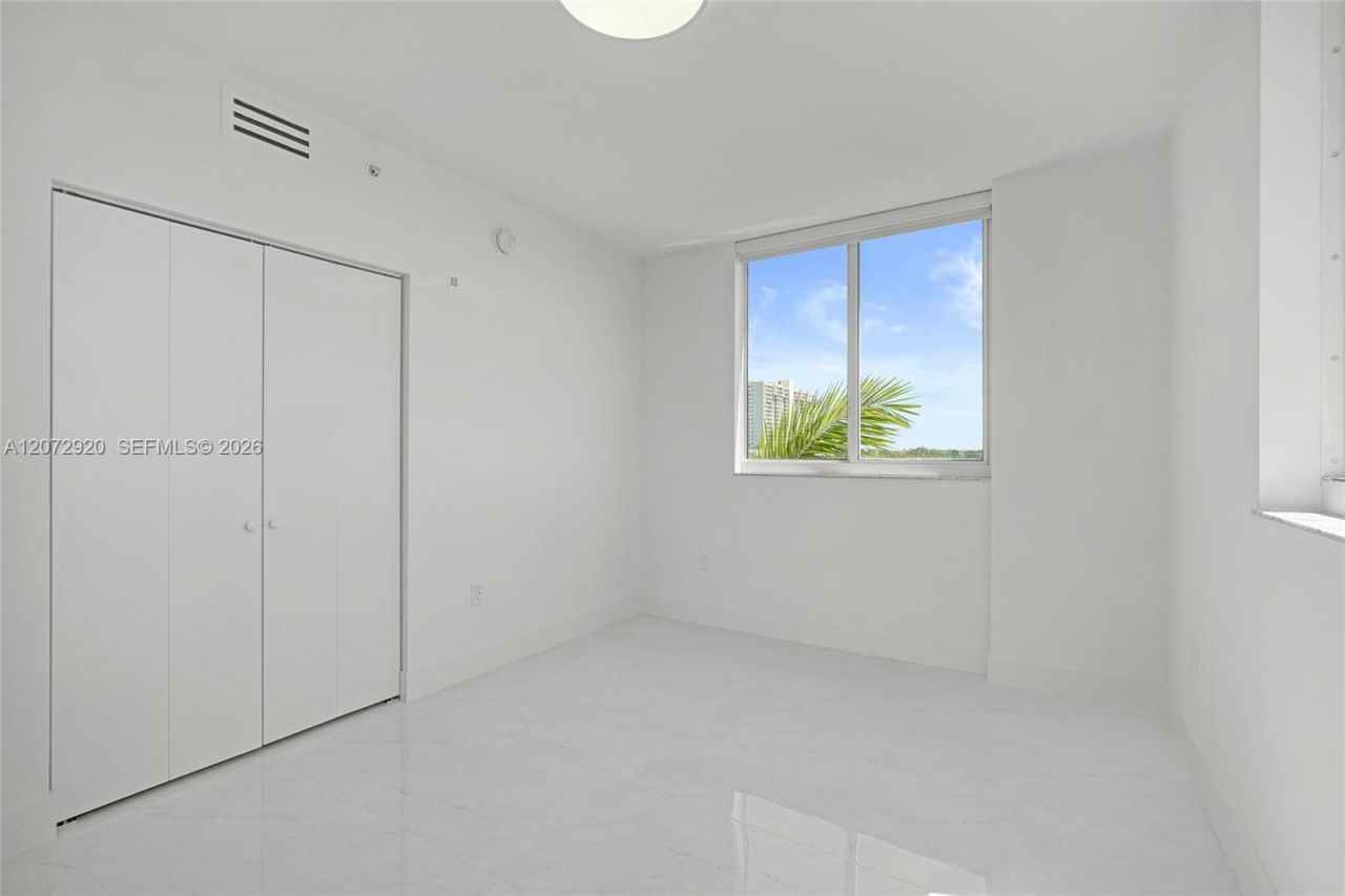 2775 NE 187th St , Unit 514, Aventura, FL 33180 Photo