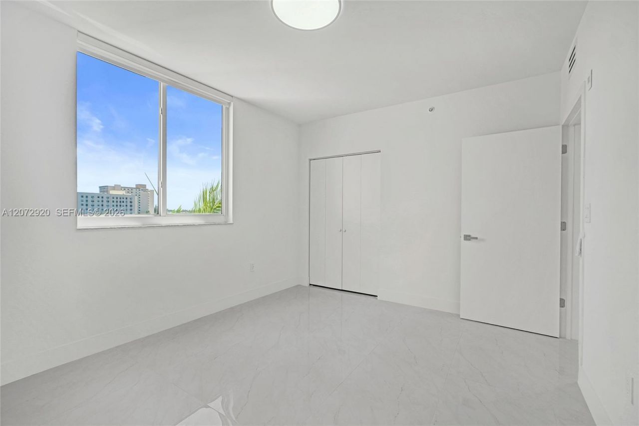 2775 NE 187th St , Unit 514, Aventura, FL 33180 Photo