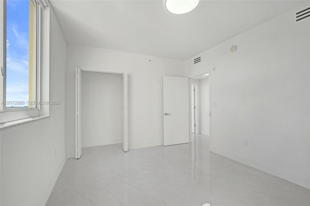 2775 NE 187th St , Unit 514, Aventura, FL 33180 Photo