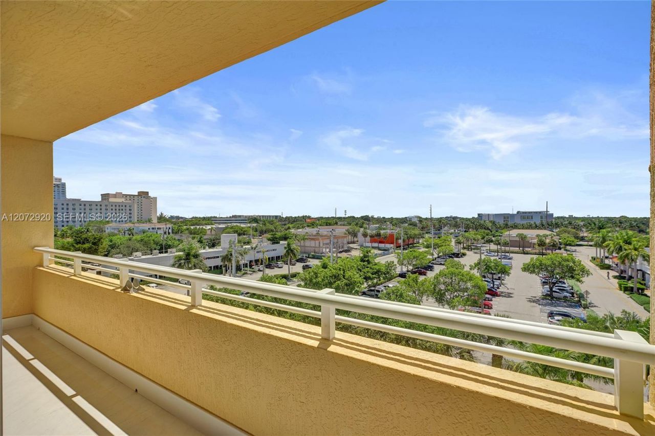 2775 NE 187th St , Unit 514, Aventura, FL 33180 Photo