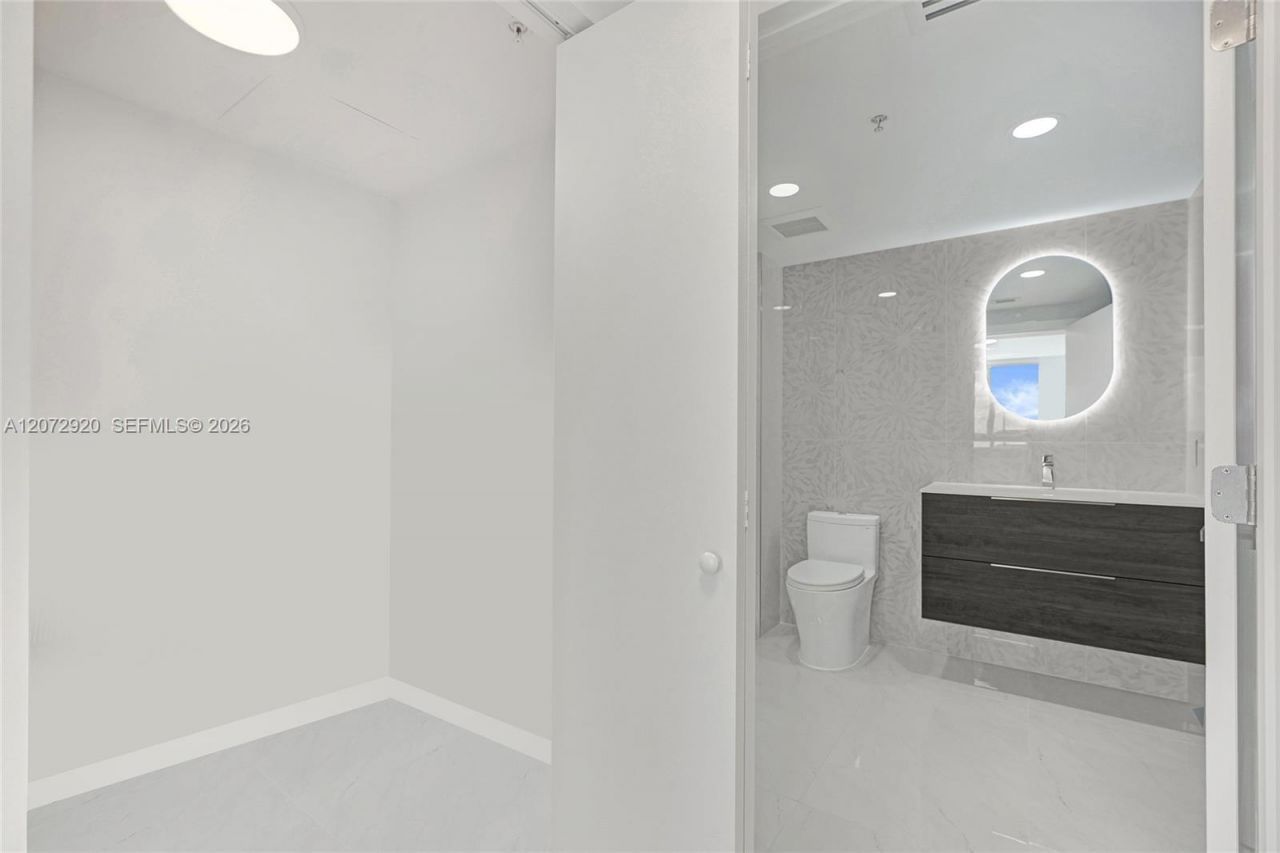 2775 NE 187th St , Unit 514, Aventura, FL 33180 Photo