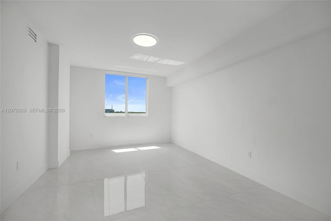 2775 NE 187th St , Unit 514, Aventura, FL 33180 Photo